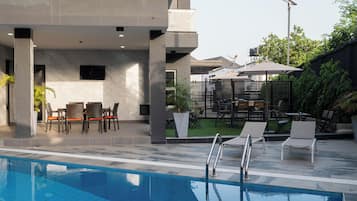 Alberca al aire libre