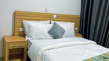 Departamento Deluxe, balcón | Escritorio, espacio para trabajar con laptop y wifi gratis