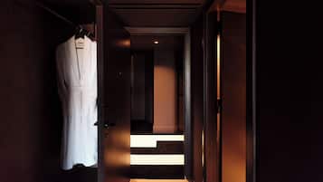 Ropa de cama hipoalergénica y minibar