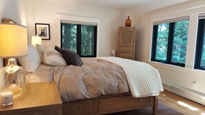 4 chambres, fer et planche à repasser, Wi-Fi, draps fournis