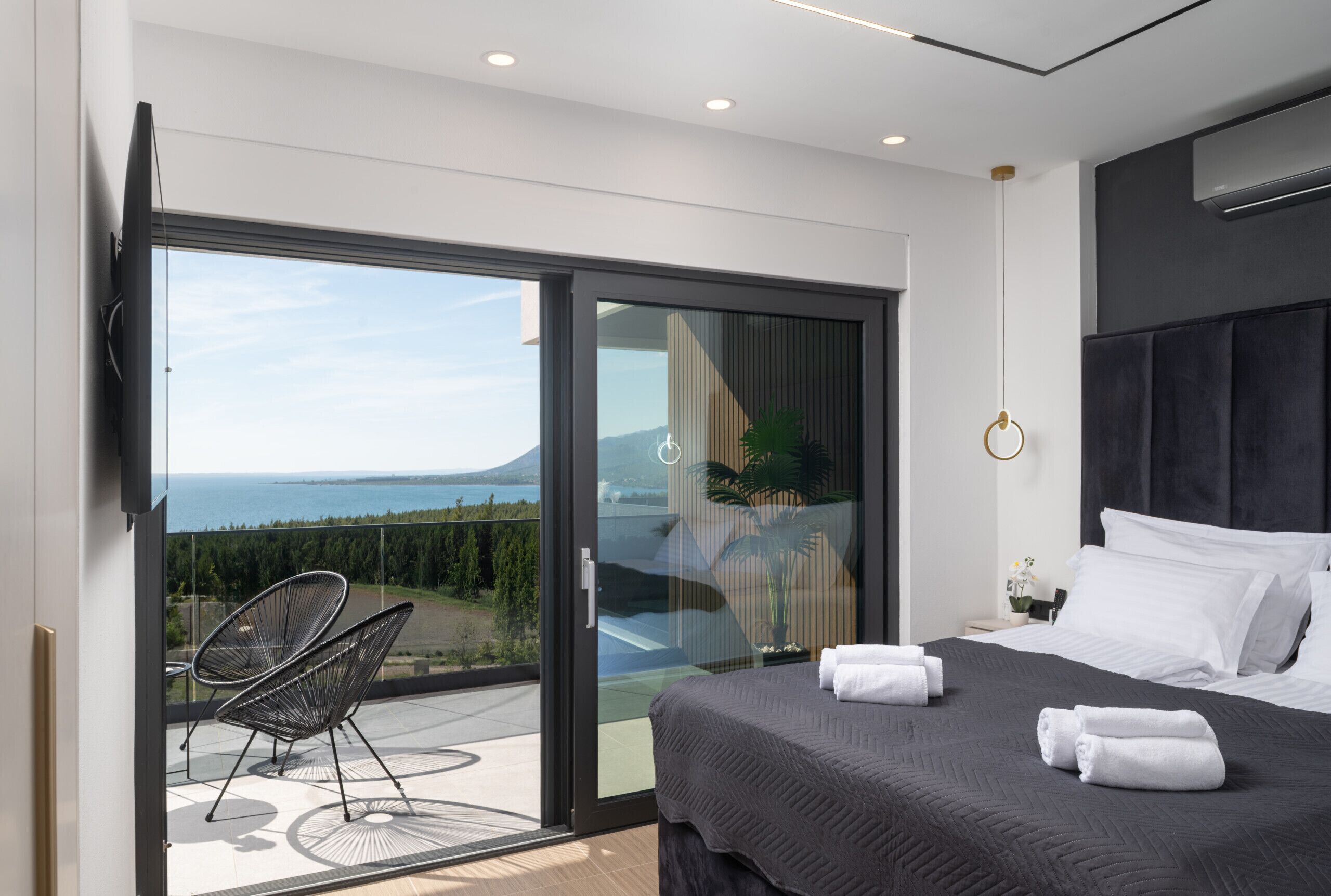 6 chambres, fer et planche à repasser, Wi-Fi gratuit, draps fournis