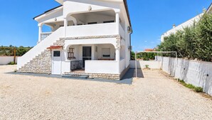 Unclassified image, 3 of 20, button - Apartment Didovi Dvori 1 with jacuzzi (Ražanac)