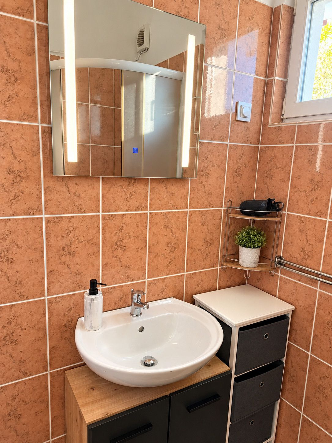 Douche, serviettes fournies