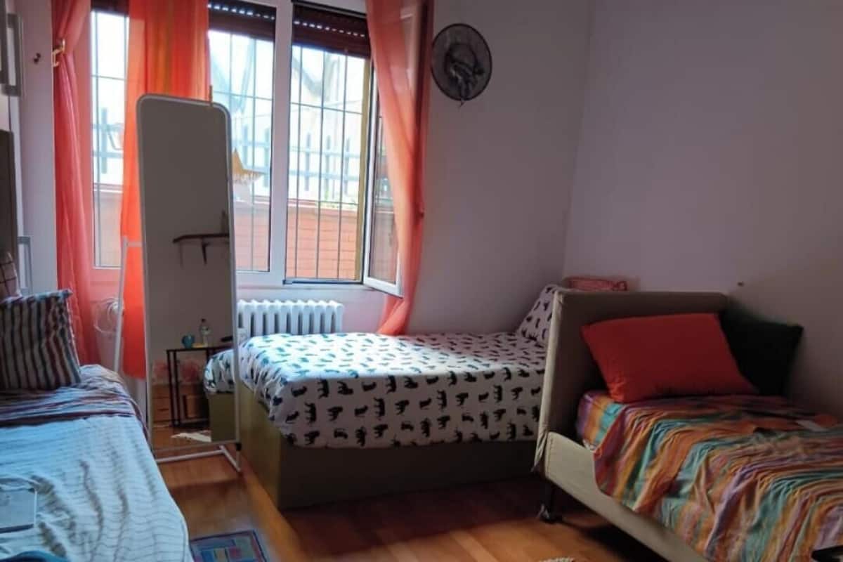 Camera in condivisione | Bàn ủi/dụng cụ ủi quần áo, truy cập Internet không dây miễn phí