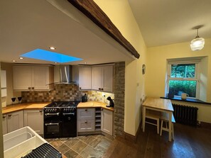 電子レンジ、オーブン、コンロ