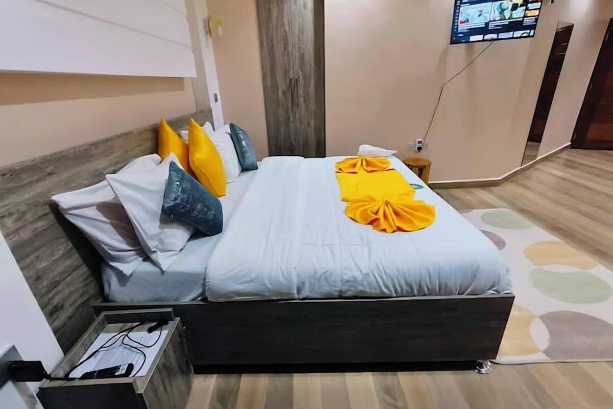 Deluxe Double Room, Garden View