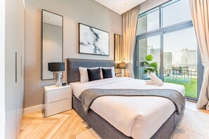 1 bedroom, in-room safe, iron/ironing board, free WiFi