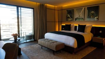 Deluxe Room | In-room safe, blackout drapes, soundproofing, iron/ironing board