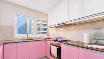 Microones, forn i placa de cuina