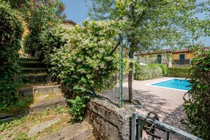 Property grounds - GuestHost - Cozy Pool Apartment La Spezia (La Spezia)