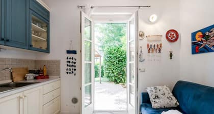 GuestHost - Cozy Pool Apartment La Spezia