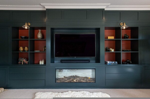 House | 8 bedrooms, Internet - Luxury 8-bed Retreat w Pool Gym Tennis (Chichester)