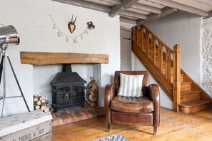 House | 2 bedrooms, Internet - Cosy Character Cottage by the Sea (Chichester)