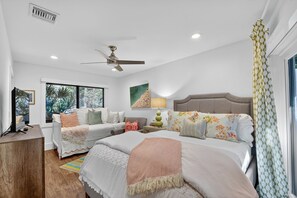 2 bedrooms, iron/ironing board, WiFi, bed sheets