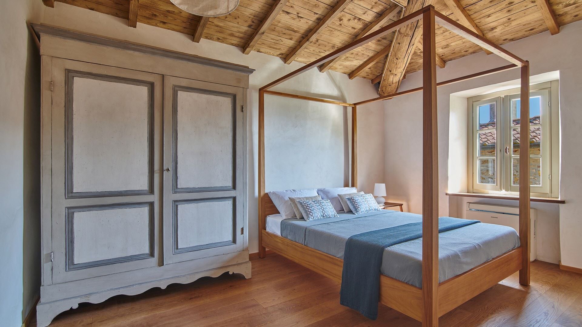 5 Schlafzimmer, Bügeleisen/Bügelbrett, Internetzugang, Bettwäsche