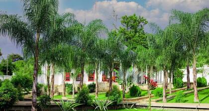 Charming 2-bedroom bungalow in welcoming Kiboriloni with WiFi, AC
