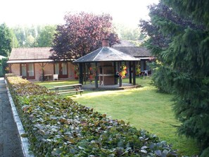 Utendørsservering
