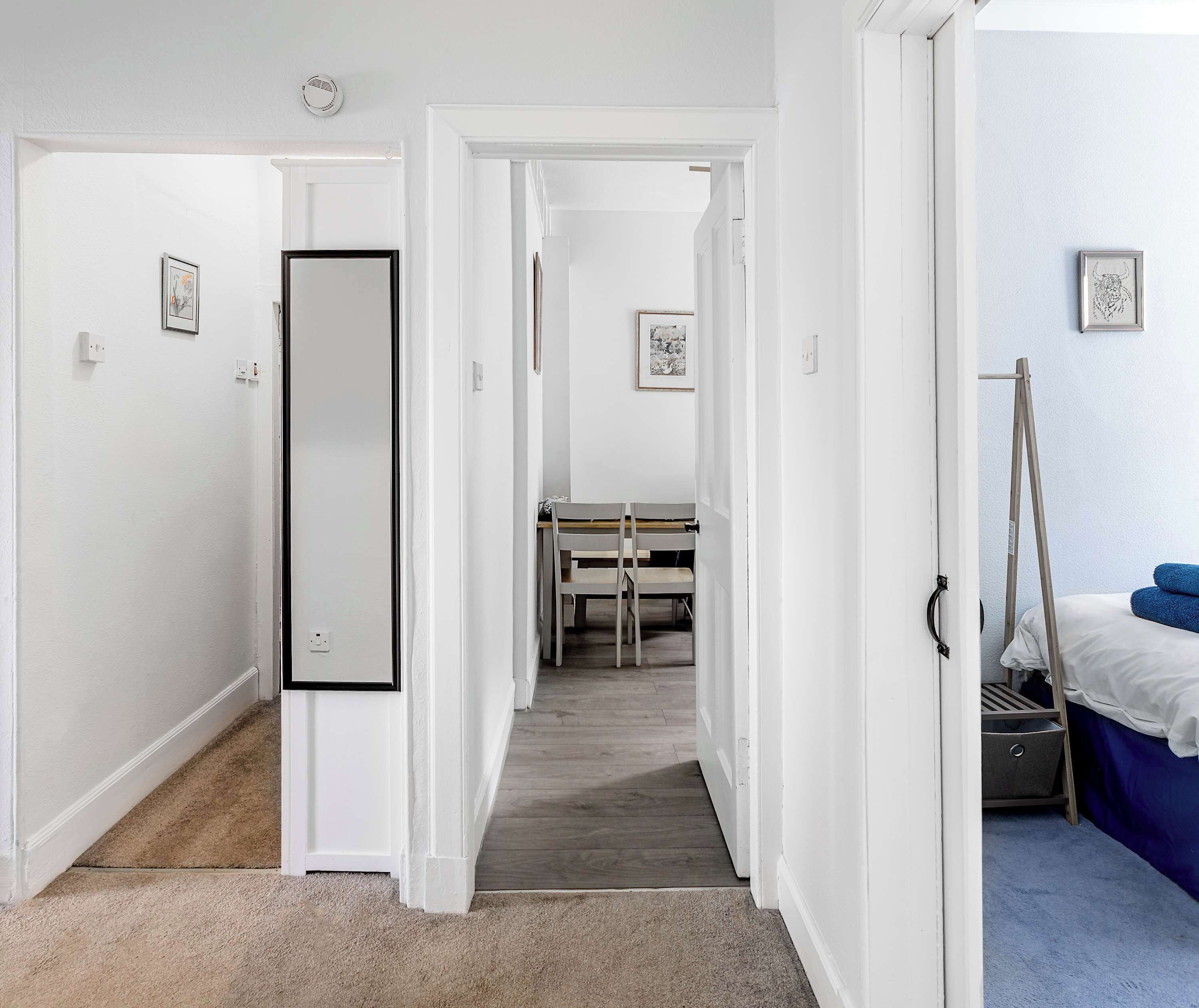 2 間睡房、熨斗/熨衫板、Wi-Fi、床單