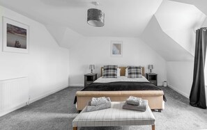 2 室のベッドルーム、アイロン / アイロン台、旅行用ベビーベッド、WiFi