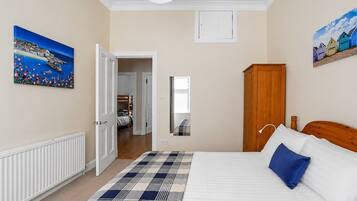 2 Schlafzimmer, Bügeleisen/Bügelbrett, Reisekinderbett, WLAN
