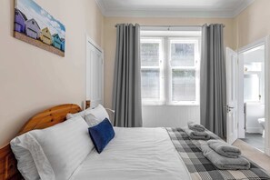 2 Schlafzimmer, Bügeleisen/Bügelbrett, Reisekinderbett, WLAN