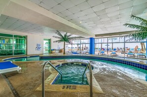 Indendørs pool, opvarmet pool