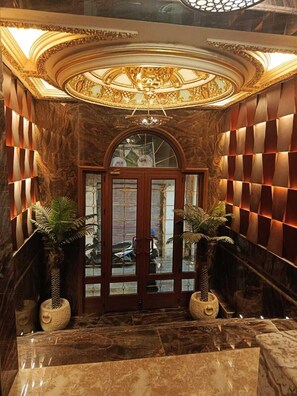 内部エントランス