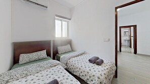 3 bedrooms, free WiFi, bed sheets
