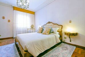 2 bedrooms, free WiFi, bed sheets - Queen Home Gabrielle (Mestre)