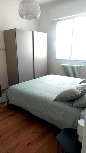 1 bedroom, free WiFi, bed sheets