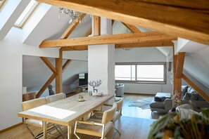 Dining - 9602 Berg-Loft Bregenz (Lochau)