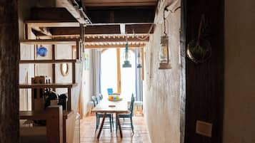 Family Suite | In-room safe, iron/ironing board, free WiFi