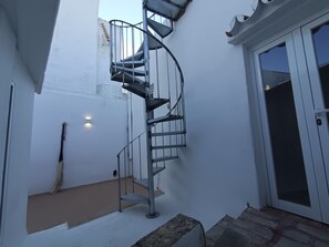Exterior - Right in the historic center, this house offers space and superb views. (Vejer de la Frontera)