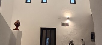 Right in the historic center, this house offers space and superb views.