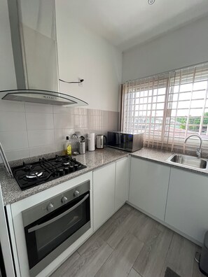 ميكروويف، فرن، موقد طهي مسطح