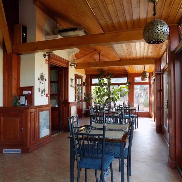 Dining - Fortuna Hotel (Miskolc)