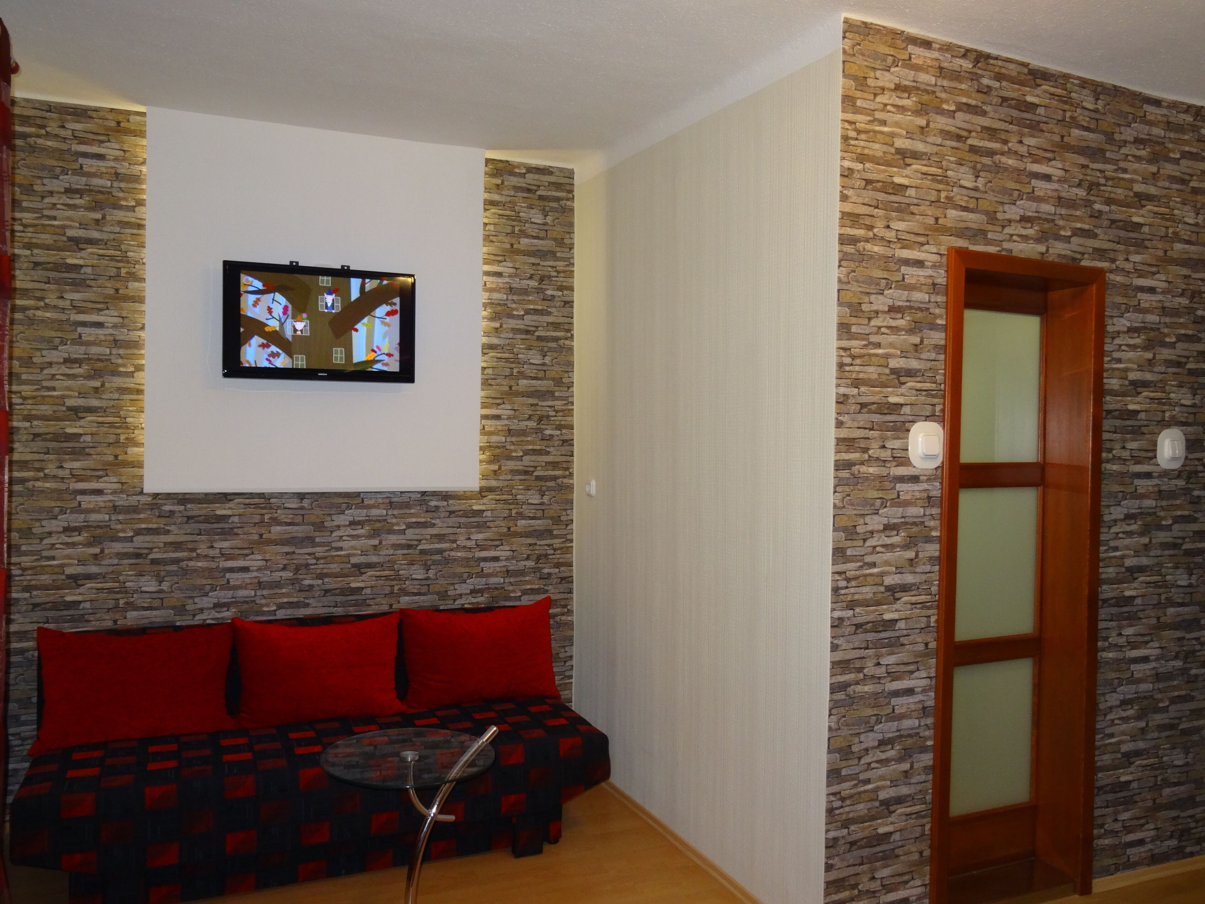 In-room safe, blackout drapes, free WiFi