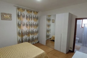 2 chambres, Wi-Fi gratuit, draps fournis