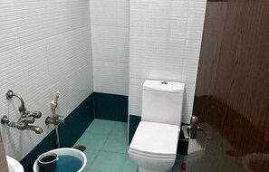Family Duplex | Bathroom