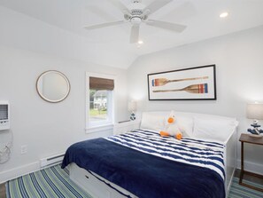 2 bedrooms, iron/ironing board, free WiFi, bed sheets - Minutes from Downtown St. Michaels | Character Filled (Bozman)