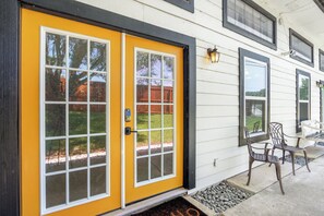 Exterior detail - Urban Retreat + Hot Tub & Bold Art Vibes (Canyon Lake)