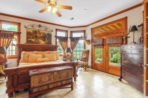 4 bedrooms, WiFi, bed sheets - Luxury Ranch w/ Pool + Outdoor Living in Wimberley (Wimberley)