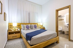 2 Schlafzimmer, Schreibtisch, Bügeleisen/Bügelbrett, WLAN