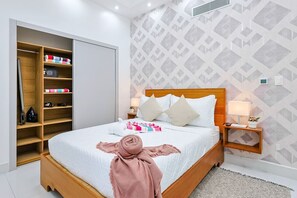 1 bedroom, desk, iron/ironing board, free WiFi - Urban Gem in Santo Domingo City Center, Rooftop Pool, Hot Tub, Grill, City Views. (Santo Domingo)