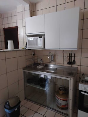 Private kitchen - Well-located apartment near the beach, pet-friendly (Natal)