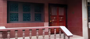 Soothing 2-bedroom apartment in Mangalore