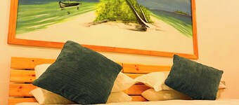 4-bedroom villa in enchanting Himmafushi with WiFi, AC