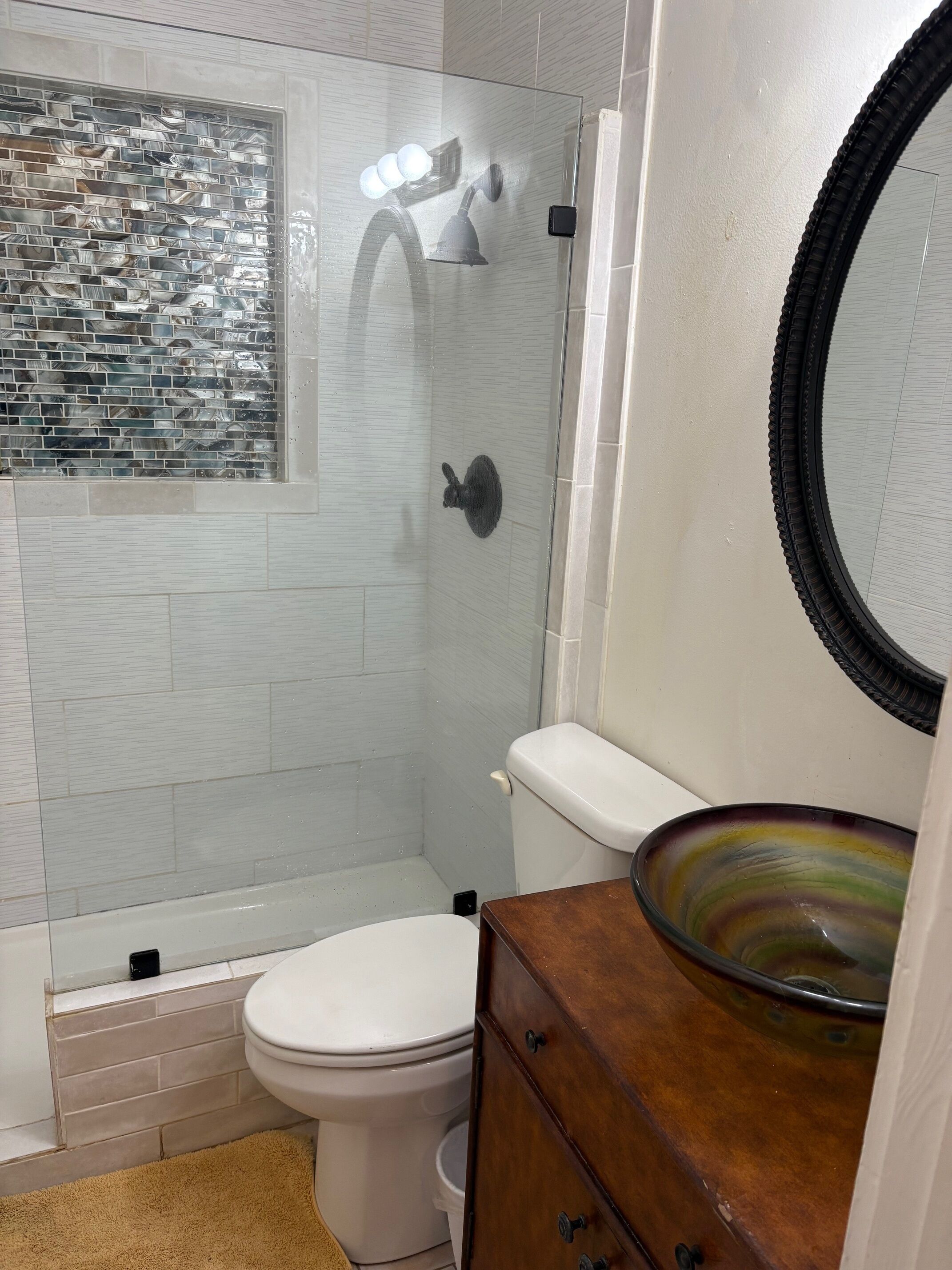 Shower, towels