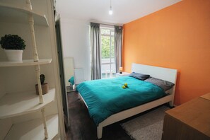 3 bedrooms, iron/ironing board, WiFi, bed sheets - Big Apartment in Paddington - Central London - Families :) (London)