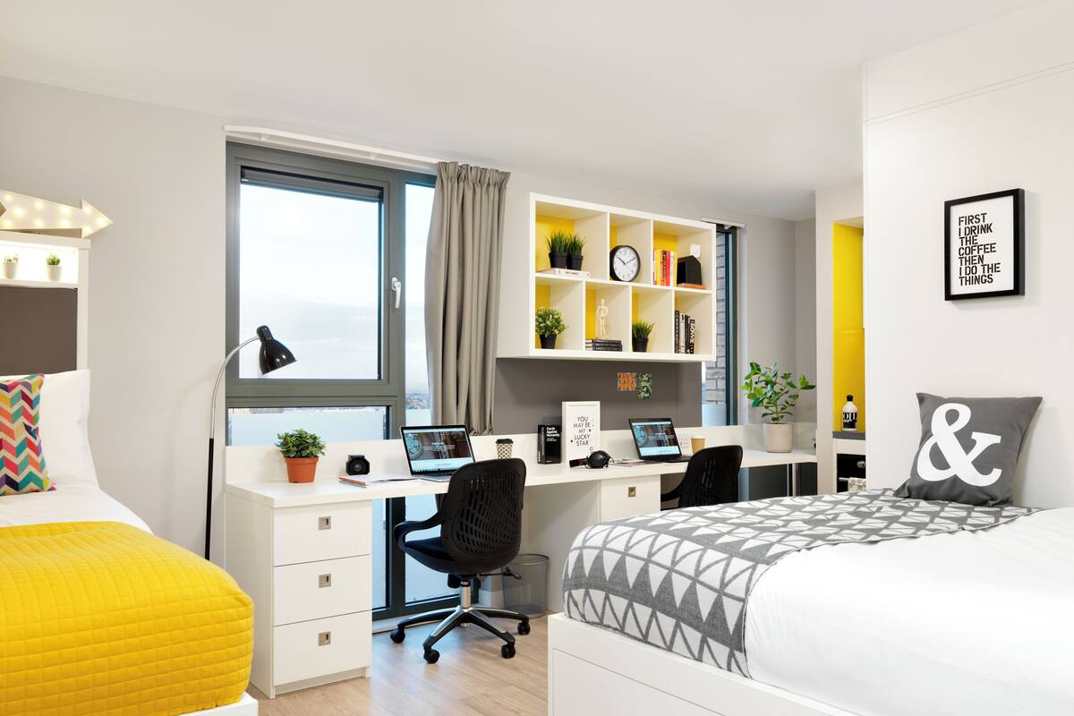 Free WiFi, bed sheets